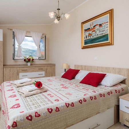 Apartmani Oaza Трогир Экстерьер фото