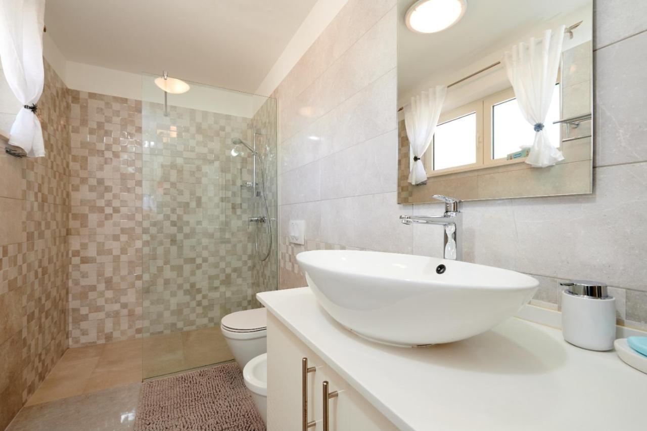 Apartmani Oaza Трогир Экстерьер фото