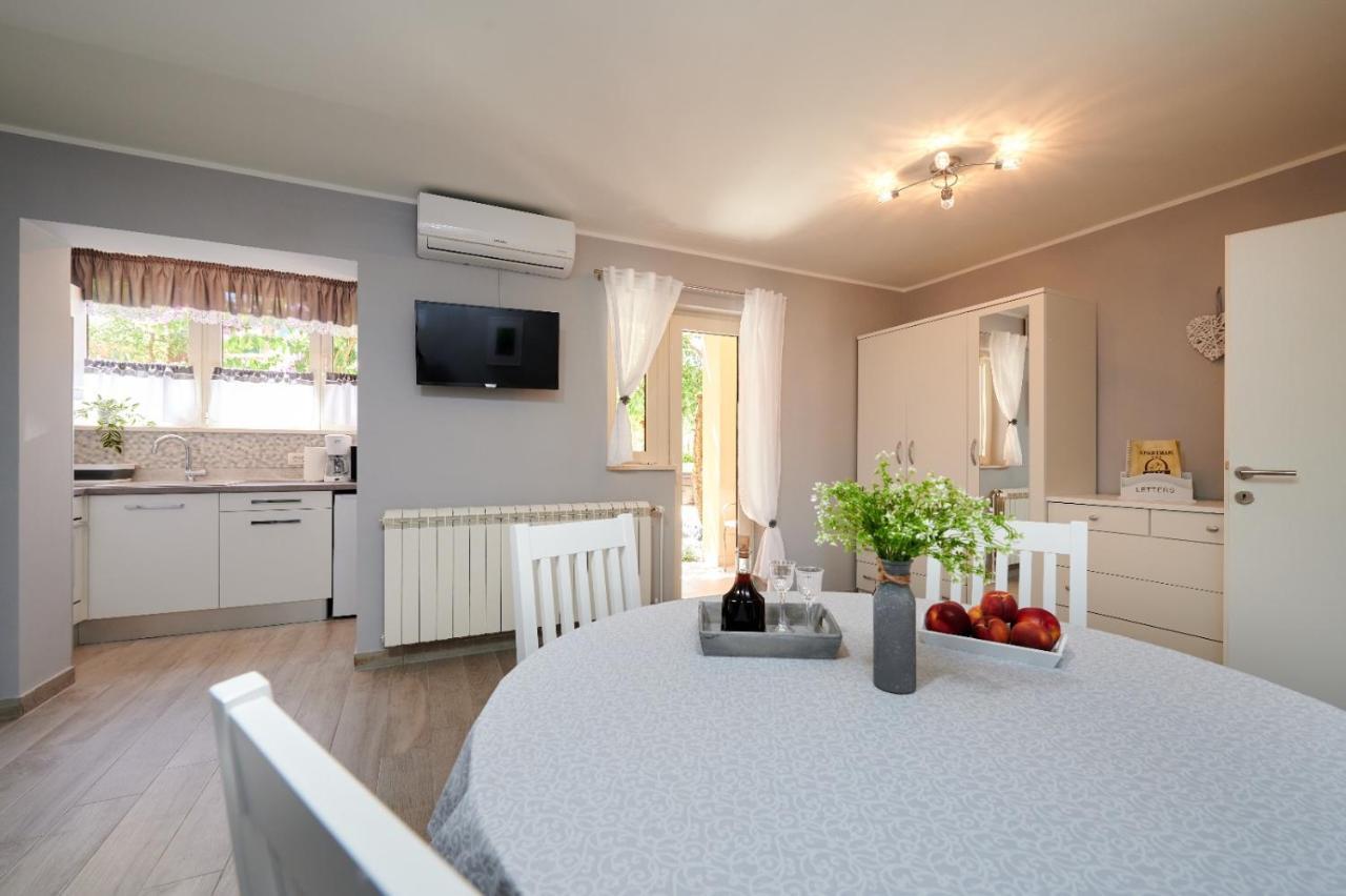 Apartmani Oaza Трогир Экстерьер фото