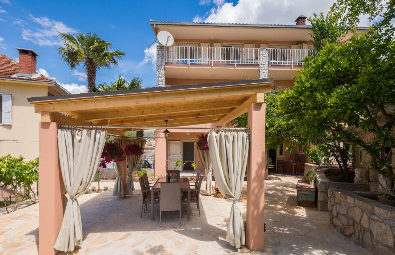 Apartmani Oaza Трогир Экстерьер фото