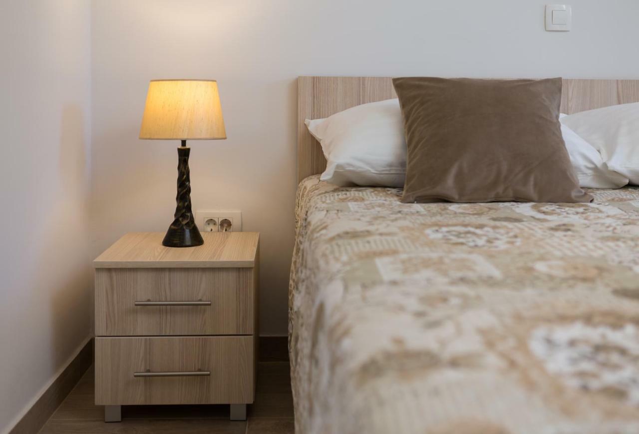 Apartmani Oaza Трогир Экстерьер фото